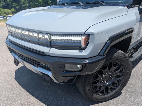 Used 2025 GMC Hummer EV 2X AWD/4WD image 13