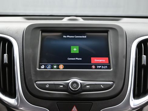 Used 2019 Chevrolet Equinox LS image 34