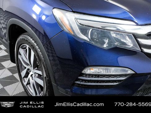Used 2018 Honda Pilot Touring image 40
