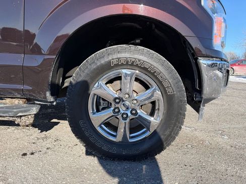 Used 2019 Ford F150 XLT w/ Equipment Group 302A Luxury image 16