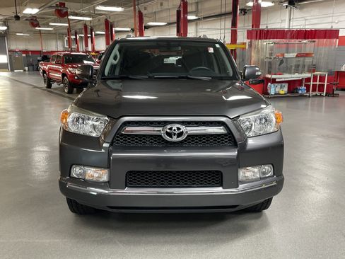 Used 2012 Toyota 4Runner SR5 image 3