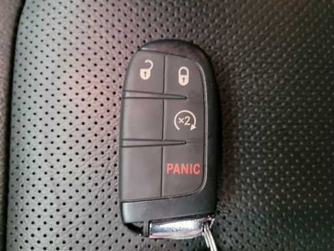 Used 2021 Jeep Compass Limited FWD image 32