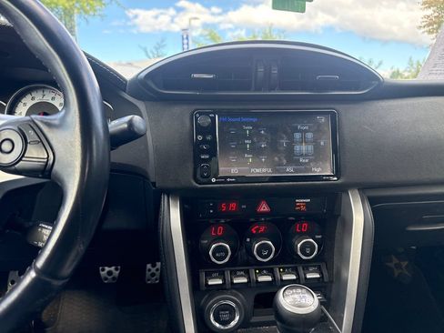 Used 2019 Toyota 86 RWD image 24