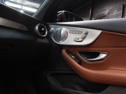 Used 2017 Mercedes-Benz C 300 Cabriolet image 34