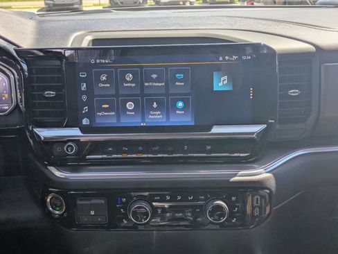 Used 2025 Chevrolet Silverado 1500 High Country image 15