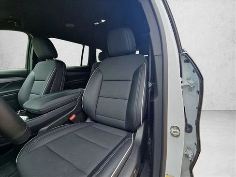 Used 2026 Buick Enclave Preferred FWD image 15