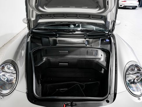 Used 2005 Porsche 911 Carrera S image 40