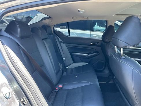 Used 2020 Nissan Altima 2.5 SL FWD image 12