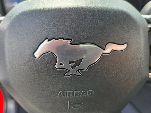 Used 2025 Ford Mustang GT Premium RWD image 36