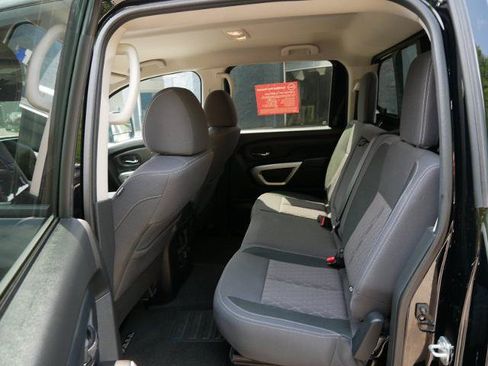 Certified 2024 Nissan Titan SV w/ SV Convenience Package AWD/4WD image 11