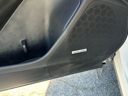 Used 2018 Subaru Forester 2.5i Touring w/ Popular Package #3B image 15