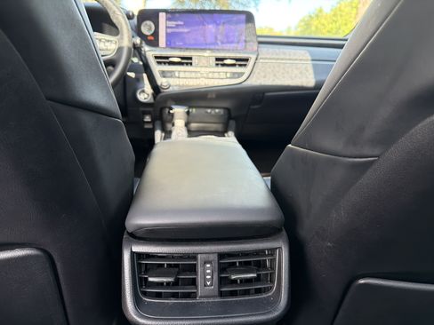 Used 2023 Lexus ES 350 w/ Premium Package FWD image 35