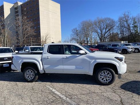 New 2025 Toyota Tacoma SR5 image 2
