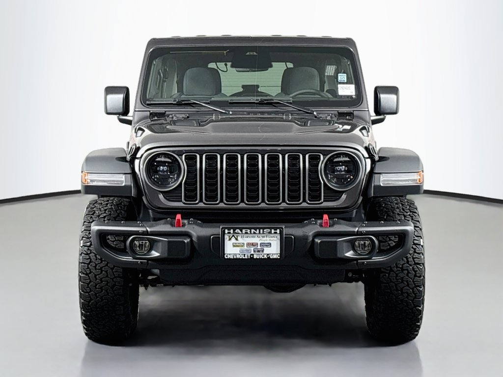 Used 2025 Jeep Wrangler Unlimited Rubicon w/ Steel Bumper Group AWD/4WD image 2
