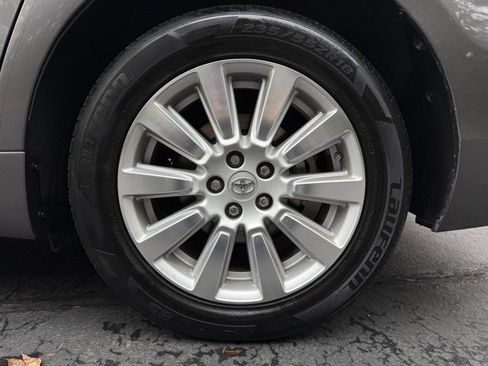 Used 2017 Toyota Sienna Limited image 27