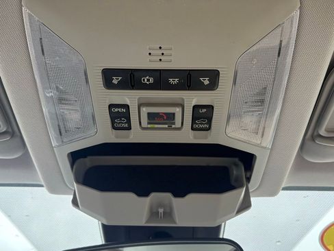 Used 2020 Toyota RAV4 XLE w/ Convenience Package image 27