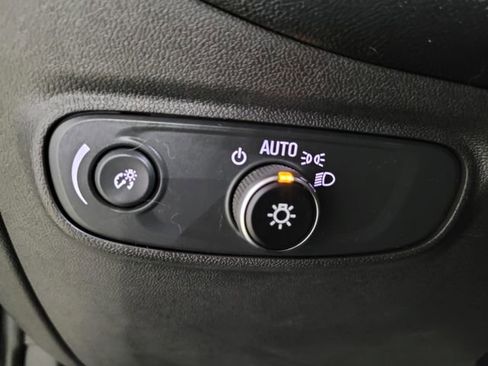 Used 2024 Chevrolet Equinox LT image 47