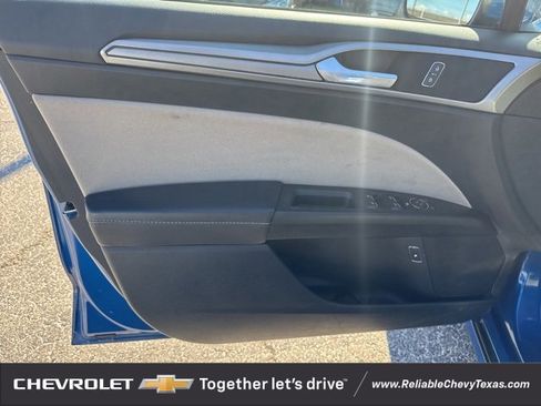 Used 2018 Ford Fusion S image 17