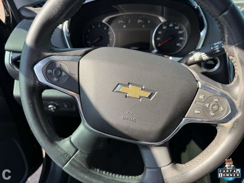 Used 2020 Chevrolet Traverse LT FWD image 16