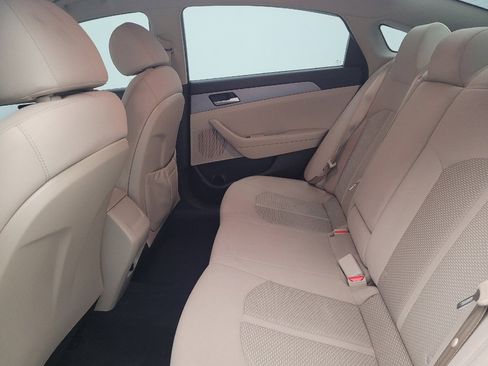 Used 2019 Hyundai Sonata SE FWD image 18