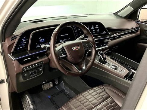 Used 2022 Cadillac Escalade ESV Sport Platinum image 13