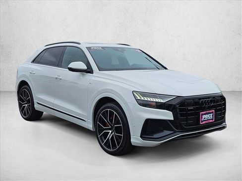 Used 2021 Audi Q8 Premium Plus w/ Premium Plus Package image 3