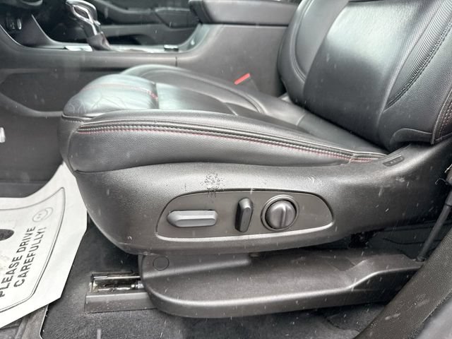 Used 2023 Chevrolet Traverse RS w/ LPO, Floor Liner Package AWD/4WD image 12