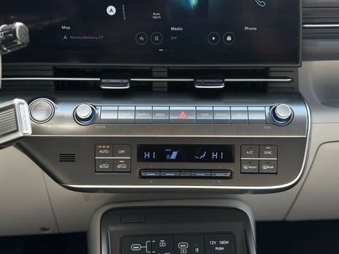 Used 2025 Hyundai Kona Limited image 34