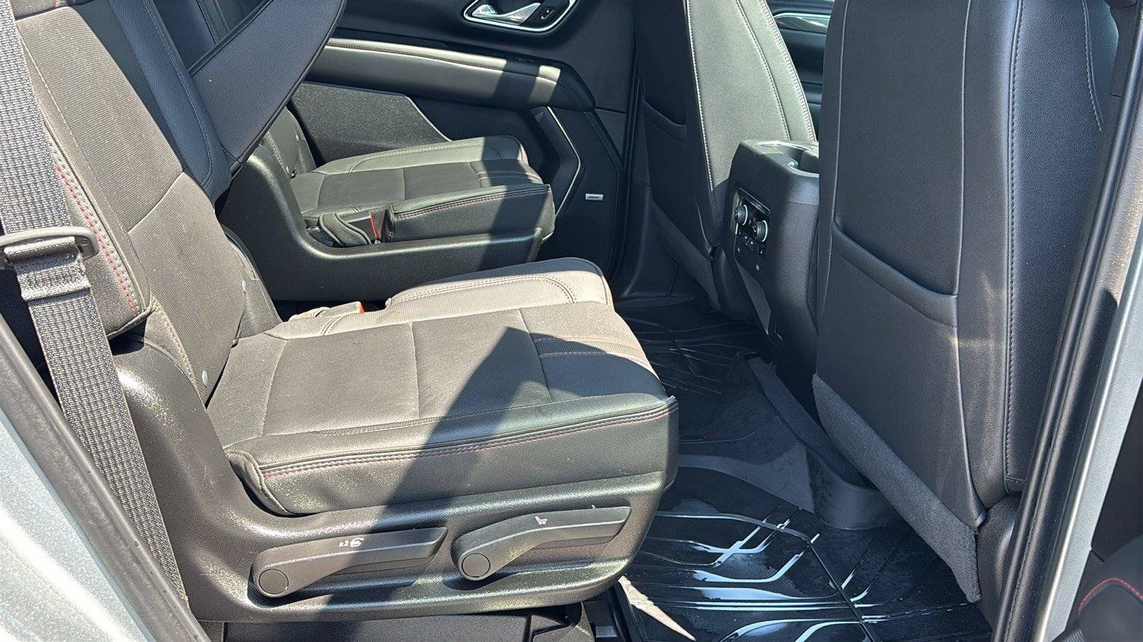 Used 2024 Chevrolet Tahoe RST w/ Luxury Package RWD image 23
