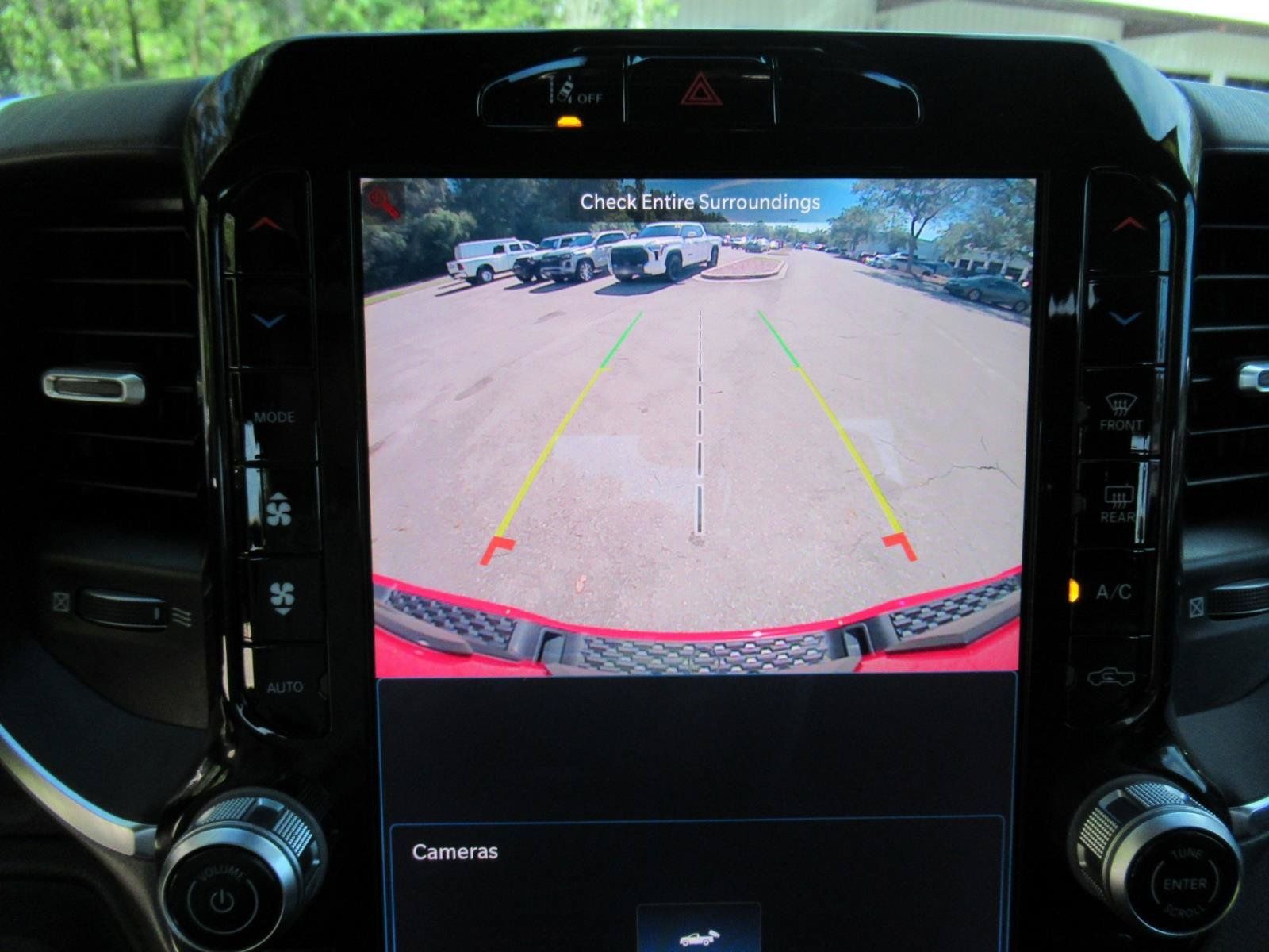 Used 2025 RAM 1500 Big Horn AWD/4WD image 30