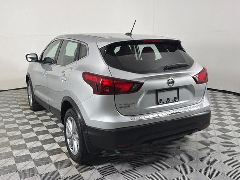 Used 2017 Nissan Rogue Sport S w/ S Appearance Package FWD image 6