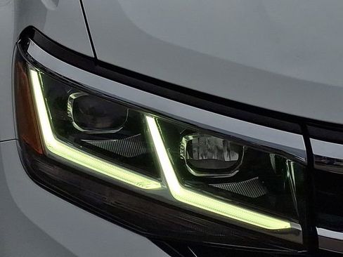 Used 2022 Volkswagen Atlas SEL image 11