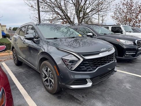 Certified 2024 Kia Sportage EX image 1