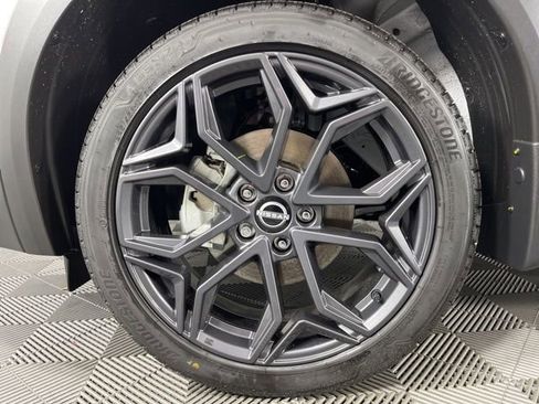 New 2026 Nissan Kicks SR image 12