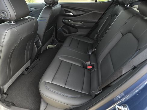 New 2026 Buick Envista Sport Touring image 16