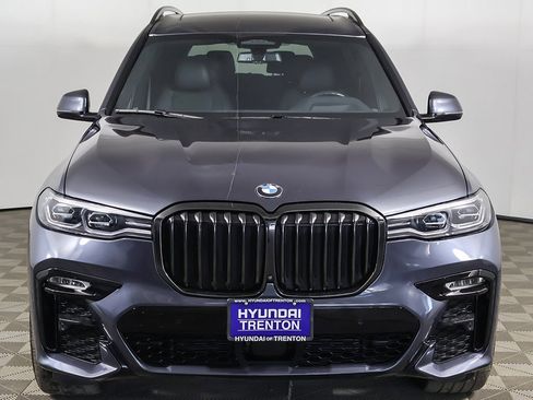 Used 2022 BMW X7 xDrive40i w/ M Sport Package image 17