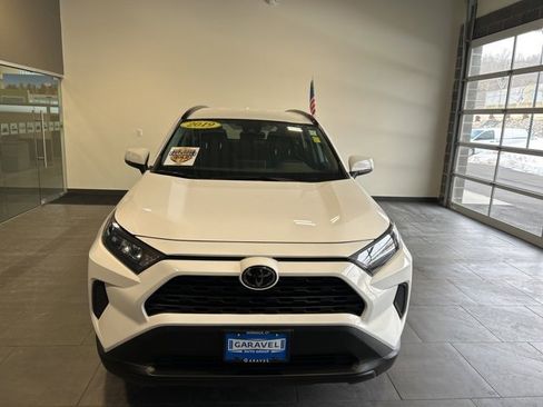 Used 2019 Toyota RAV4 LE image 15