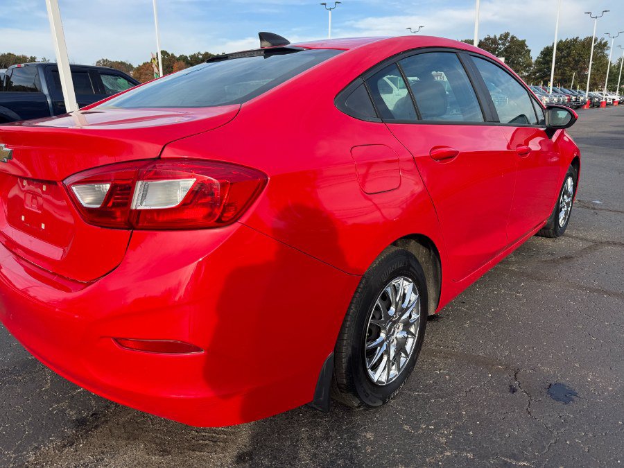 Used 2017 Chevrolet Cruze LS FWD image 11
