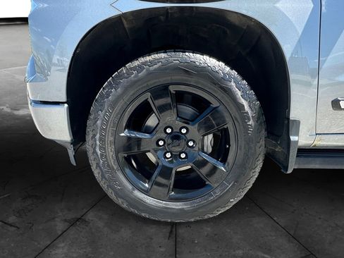 Used 2023 Chevrolet Silverado 1500 High Country w/ Technology Package AWD/4WD image 14