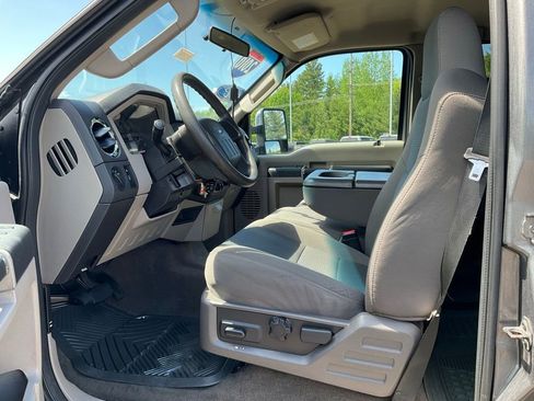 Used 2010 Ford F250 XLT AWD/4WD image 15