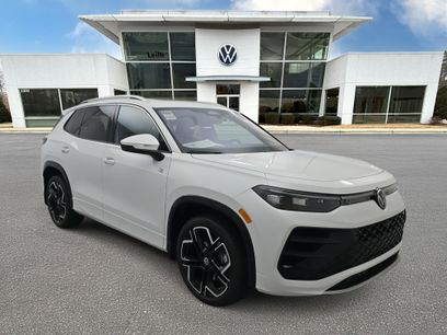 New 2026 Volkswagen Tiguan SEL R-Line