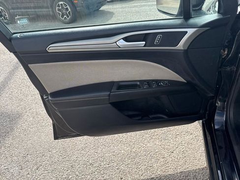 Used 2019 Ford Fusion S FWD image 11