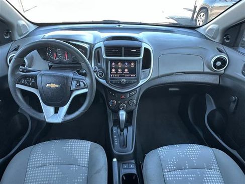 Used 2020 Chevrolet Sonic LT image 10