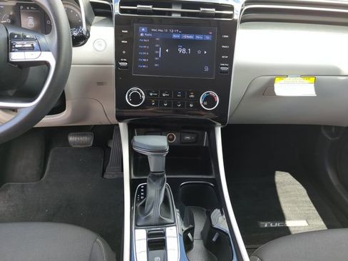 Used 2022 Hyundai Tucson SEL FWD image 24