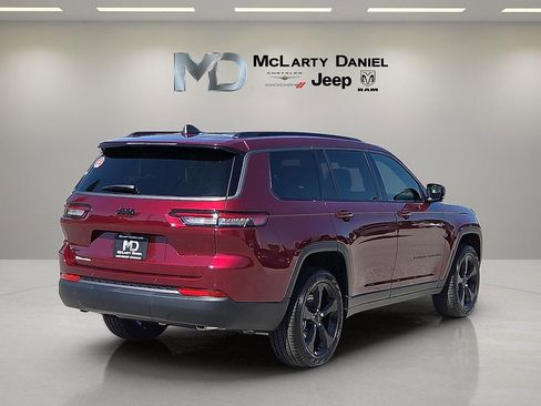 New 2026 Jeep Grand Cherokee L Limited w/ Limited Altitude Package AWD/4WD image 5