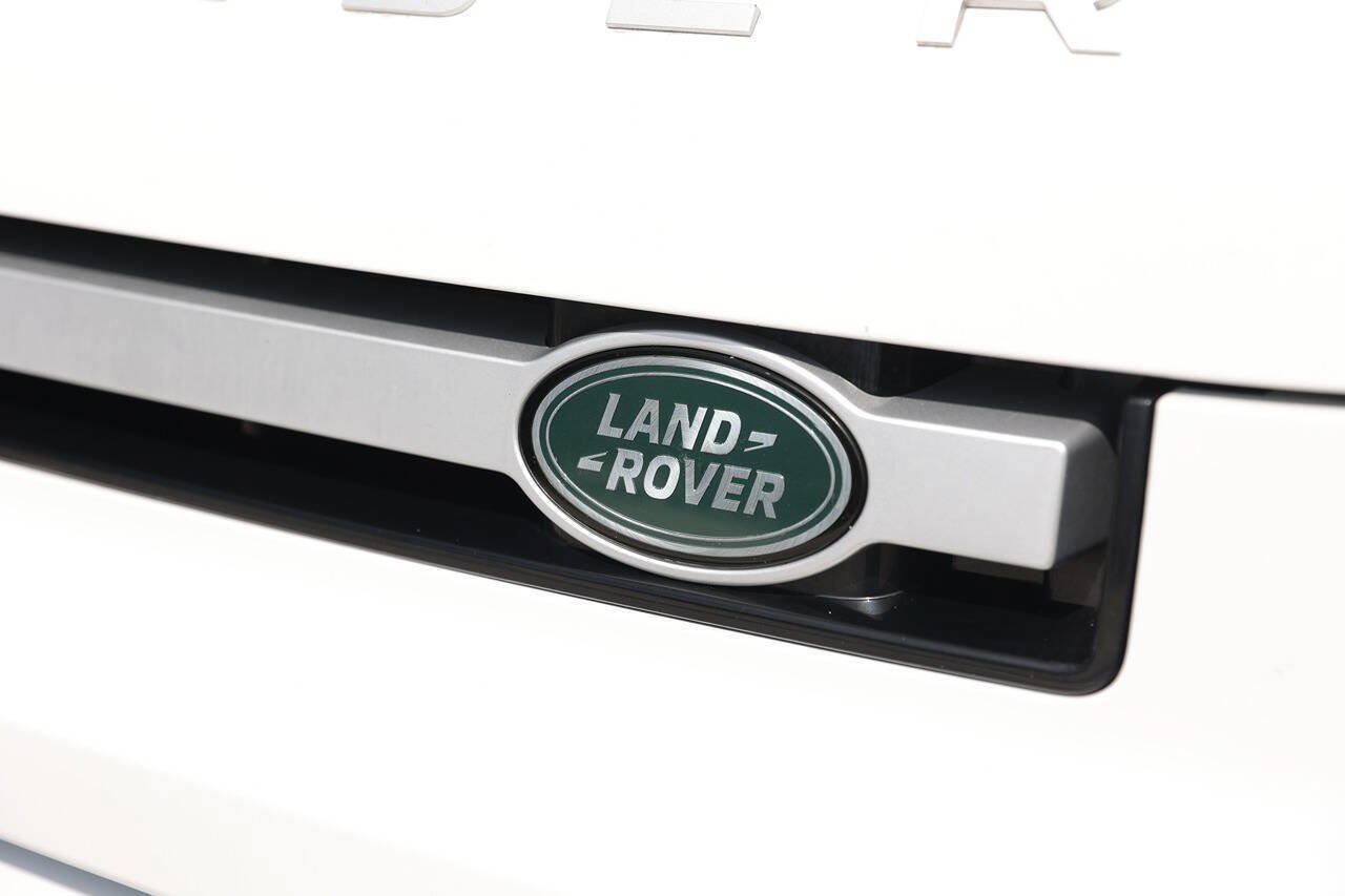 Used 2022 Land Rover Defender 110 SE AWD/4WD image 14