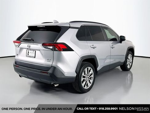 Used 2021 Toyota RAV4 XLE Premium AWD/4WD image 5