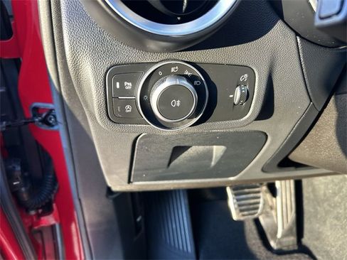 Used 2022 Alfa Romeo Stelvio Veloce image 17