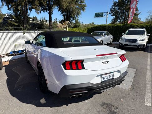 Used 2025 Ford Mustang GT Premium w/ GT Performance Package RWD image 5