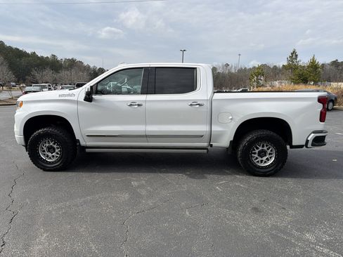 Used 2022 Chevrolet Silverado 1500 High Country w/ High Country Premium Package image 8